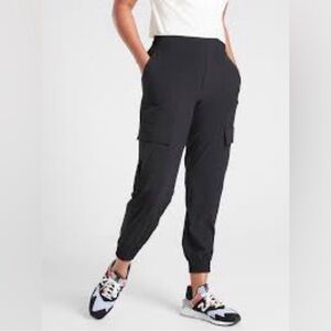 Athleta Chelsea Cargo Lined Utility Pants Black size 16 NWOT